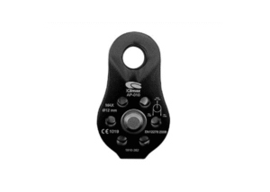 Polea AP-010 es una polea resistente y ligera fabricada en aluminio, diseñada para permitir el paso de nudos de unión