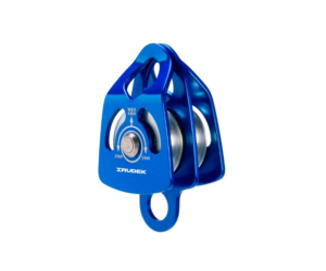 Polea PRO 067 BUS doble para cuerdas de hasta 16 mm, con cojinetes de latón y anclaje auxiliar en la zona inferior.